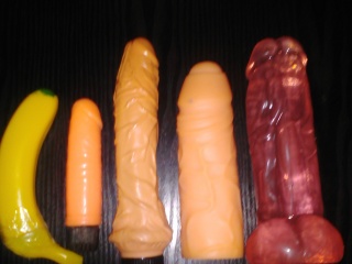 MY TOYS. MY DILDO.