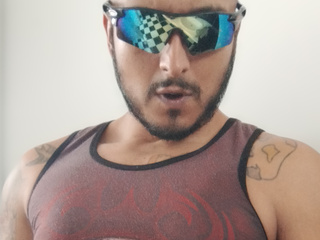 strongstrong