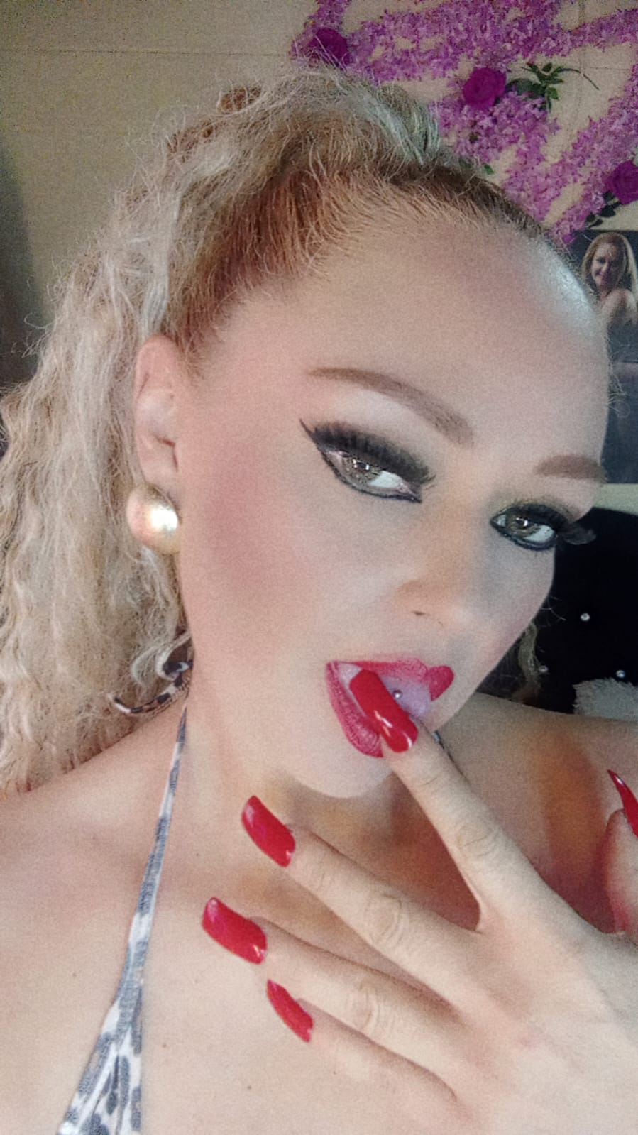 Aleja_Fox i will cum..... image: 1