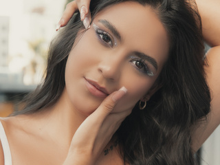 Sweet and delicate face
