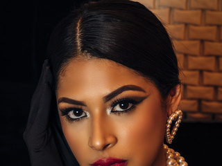 Glitz & Glam