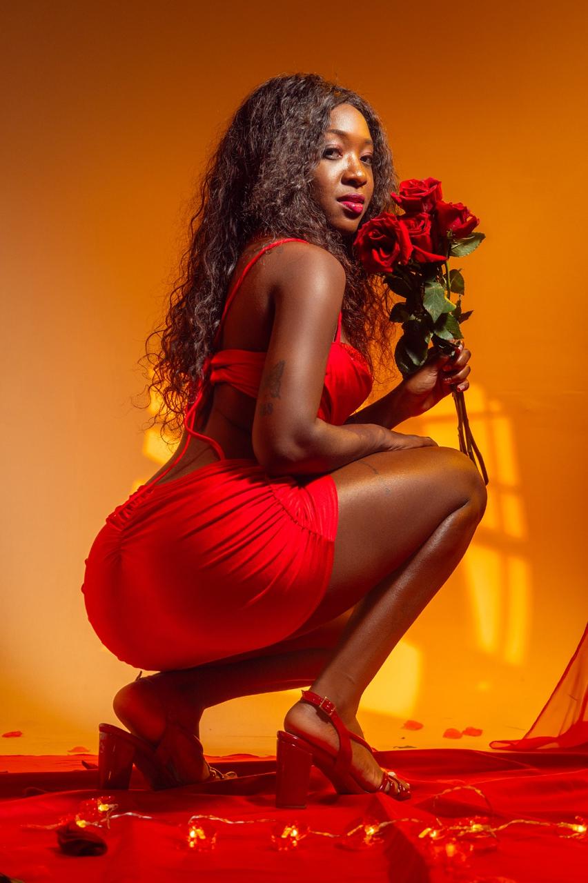 aidaadams a image: 1