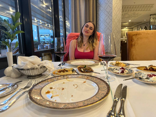restaurant2