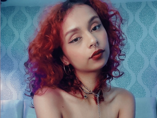 Ur red head slave