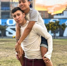 Twinks-hot01