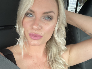 Hi I'm N E W here 💋
