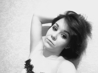 B&W