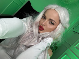 hi :)