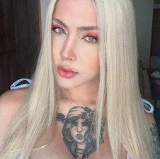 lovelylara