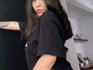Anika 2