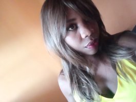 Webcam model Val4441 from BongaCams