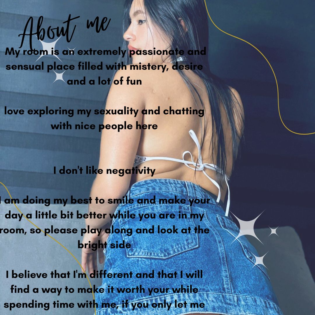 MiaaDavis 🖤🖤 image: 1