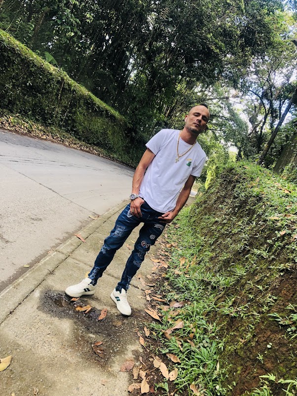 GeorgeZarrateR fetiche image: 2