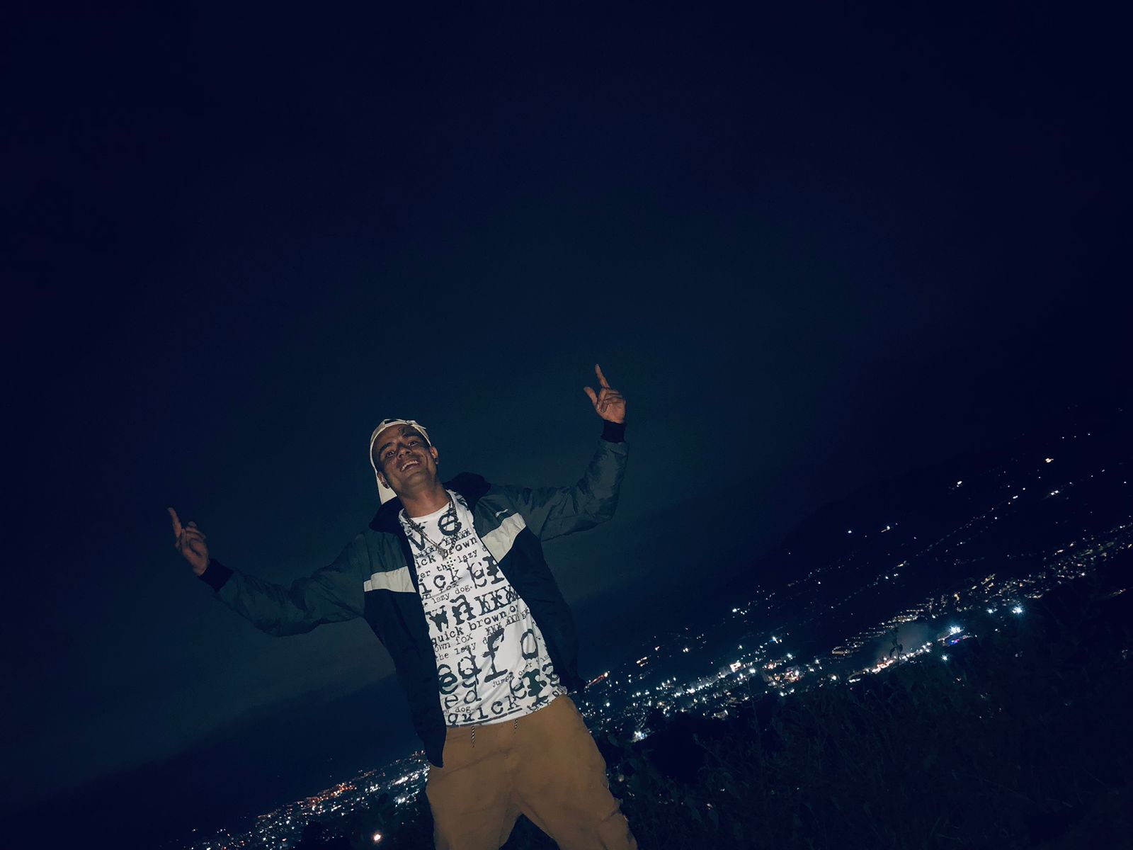 GeorgeZarrateR “If there's desire, chemistry image: 1