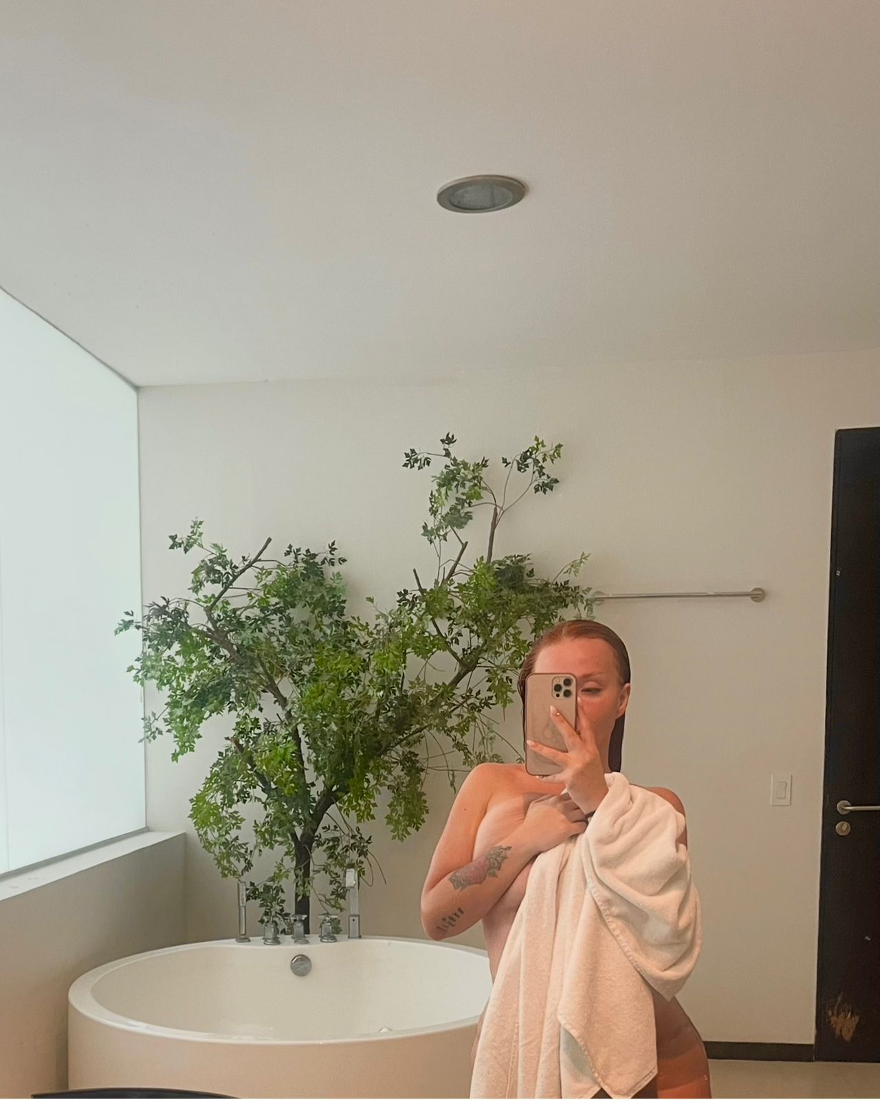 MarlaGinger My favourite is playing one on one where we can have an actual conection and explore togueter hour hotters fantasies, be aware you will become adicted...I love all role plays, dom/sub, JOI, SPH, or when you simply want to have a one on one super hot session of cum toguether image: 1