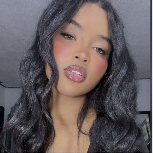 chloeefoxSs Who I am image: 1