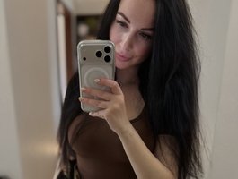 Webcam model Kami-Dona from BongaCams