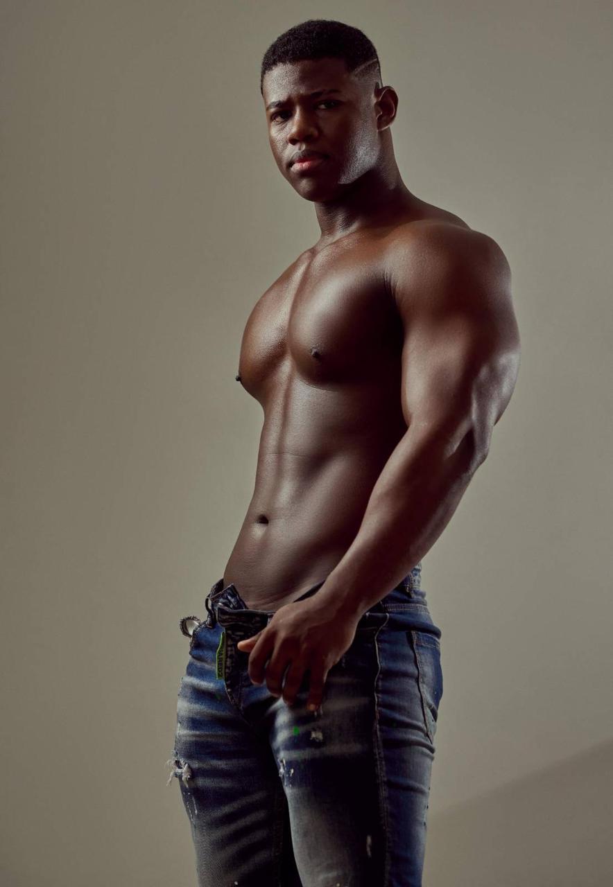 Max-flex Hot boy image: 2