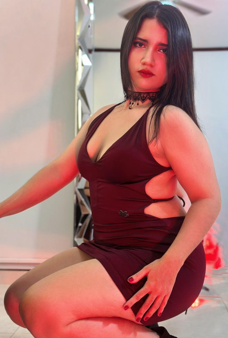 LizzyRaven 🎀 image: 1