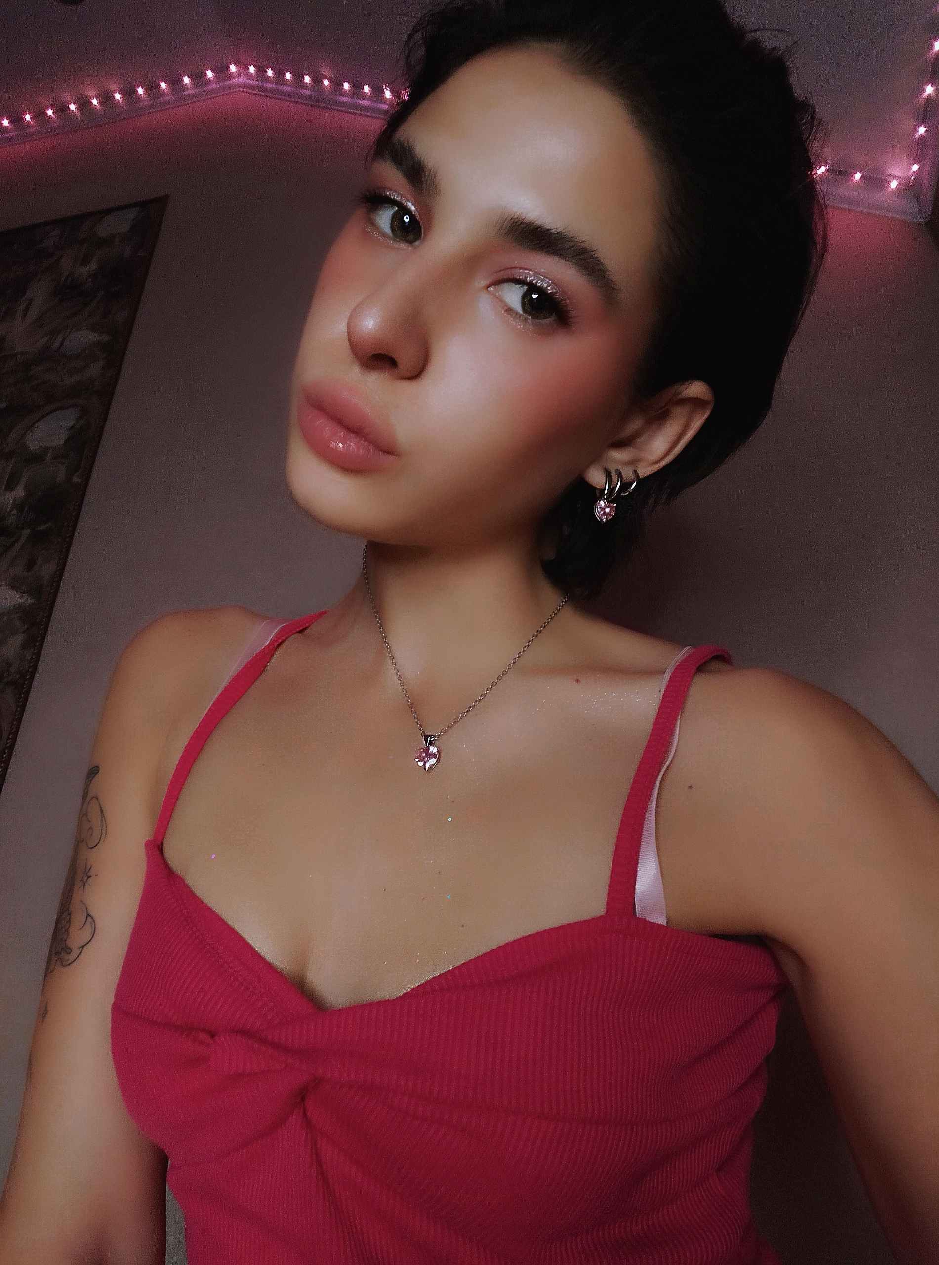 LUNA_LOVE 👄 image: 1