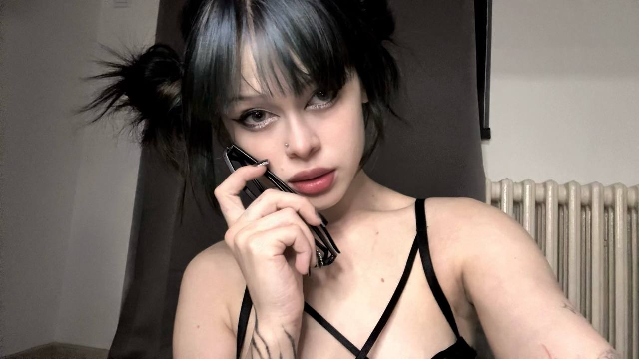 maddie-veil ur fav alt girrrrllllll( •̀ ω •́ )✧ image: 1