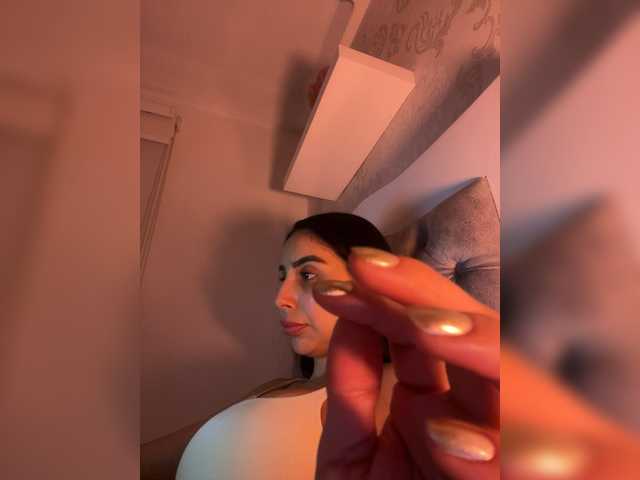 Vai a chattare su SallyeLeins SallyeLeins
