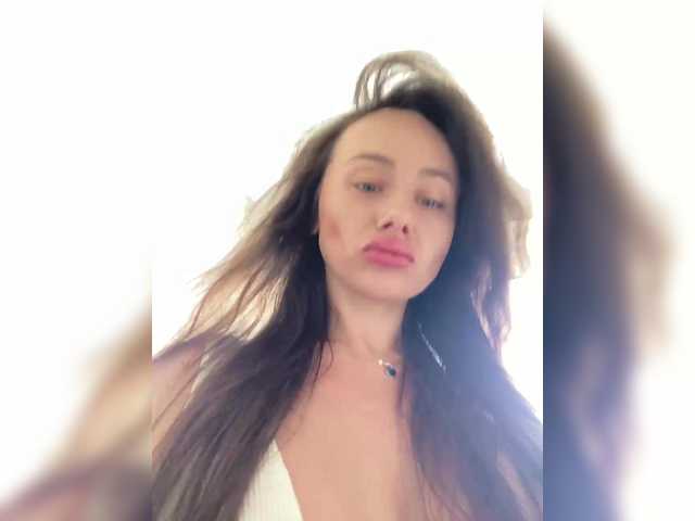 Entrez le videochat erotique avec le
modèle Dikiy_Angel Dikiy_Angel