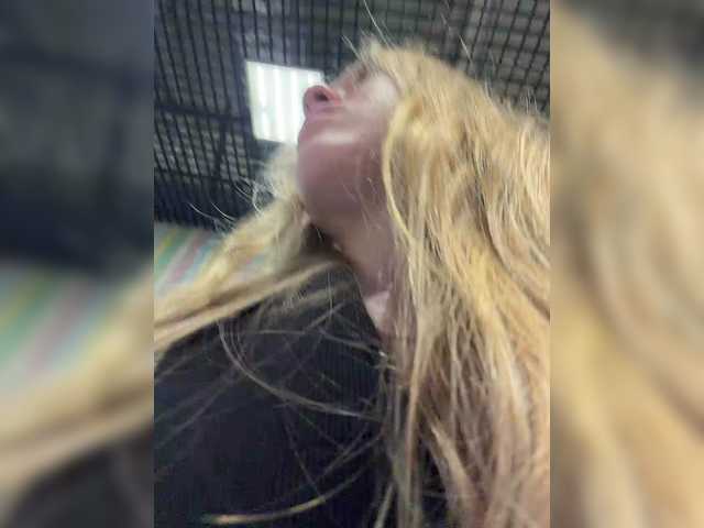 Gratis Live Sexcam mit LiiBaby LiiBaby