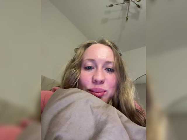 Entra en el chat con el modelo LiiBaby LiiBaby