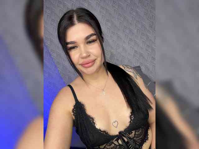 suchka-black- live show