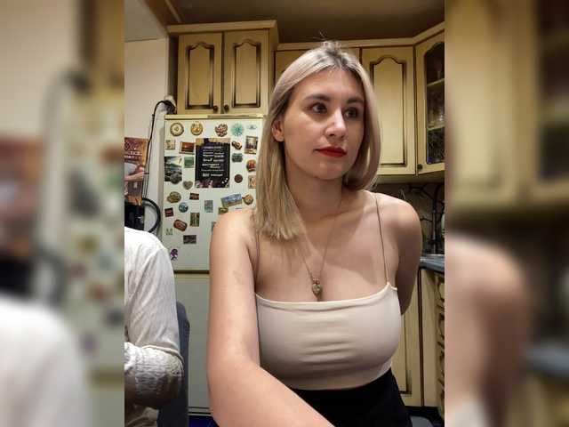 Entrez le videochat erotique avec le
modèle _Magic_ _Magic_