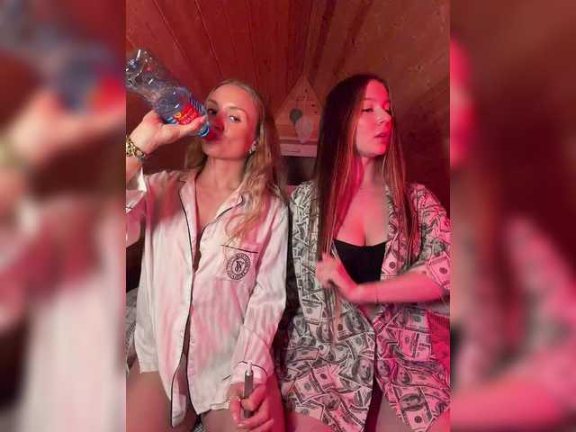 Gratis Live Sexcam mit Nadin_star Nadin_star