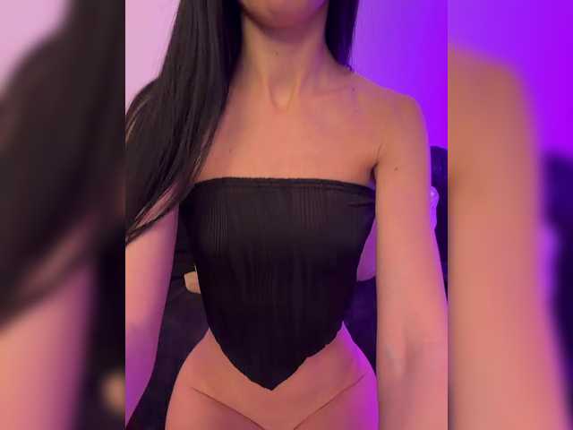 Entra en el chat con el modelo OhHoney OhHoney