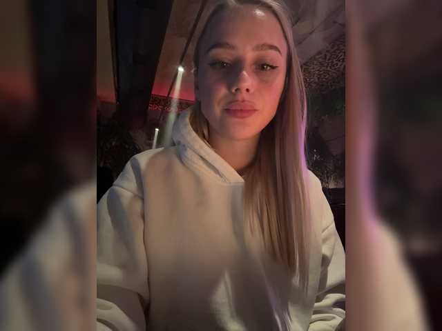 Vai a chattare su _Katrinka_ _Katrinka_