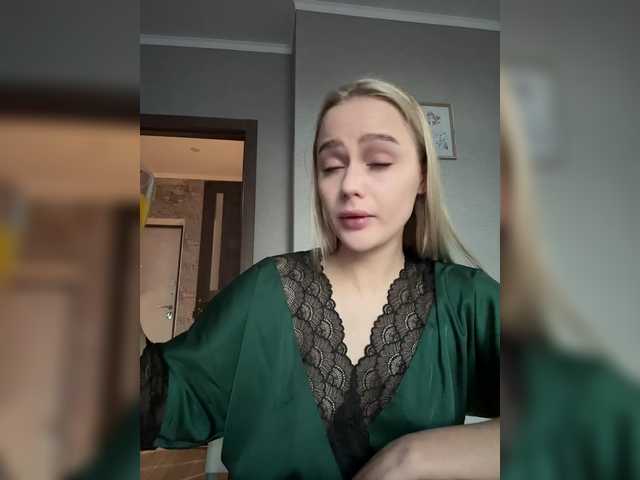 Vai a chattare su _Katrinka_ _Katrinka_