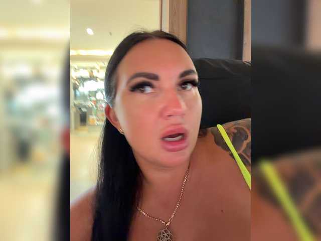 Accedi alla chat con il nickname KROSHKA_N KROSHKA_N