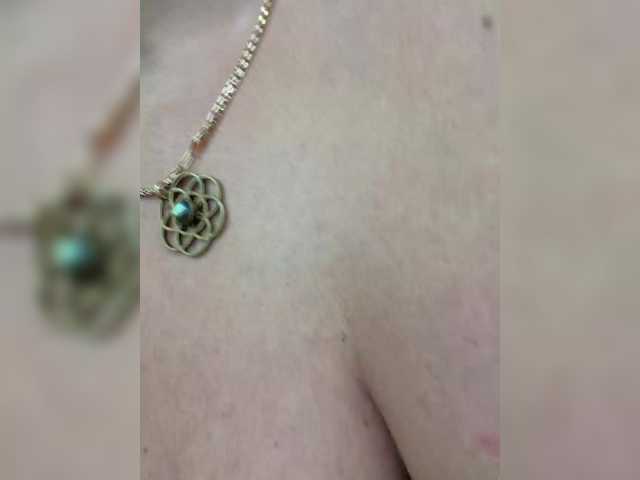 Entra en el chat con el modelo KROSHKA_N KROSHKA_N