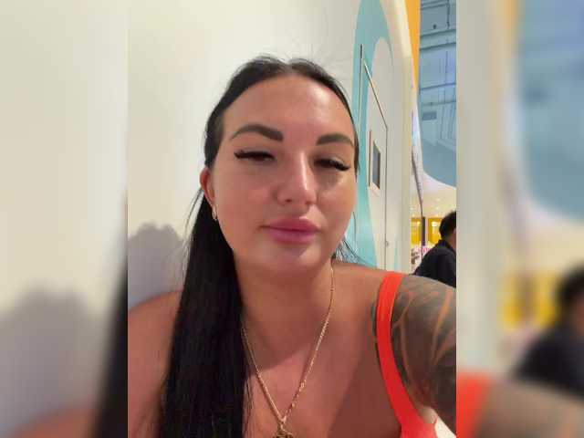 Vai a chattare su KROSHKA_N KROSHKA_N
