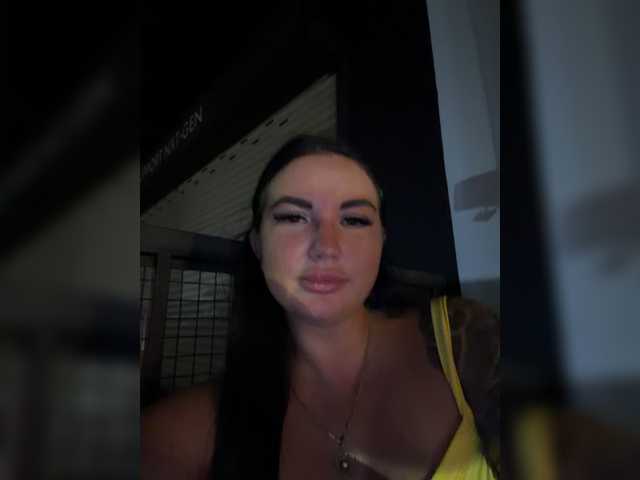 Vai a chattare su KROSHKA_N KROSHKA_N