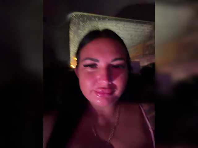 Vai a chattare su KROSHKA_N KROSHKA_N
