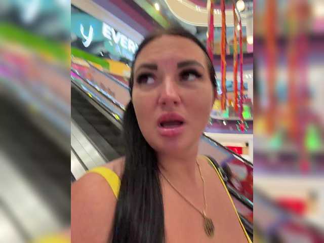 Vai a chattare su KROSHKA_N KROSHKA_N