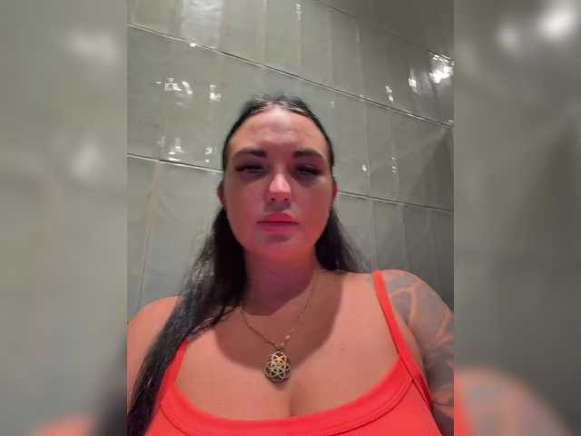 Entra en el chat con el modelo KROSHKA_N KROSHKA_N
