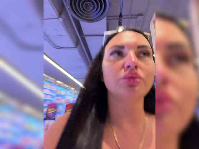 TokionaJoe live show