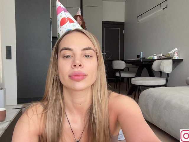 Entrez le videochat erotique avec le
modèle diffgirls1-1 diffgirls1-1