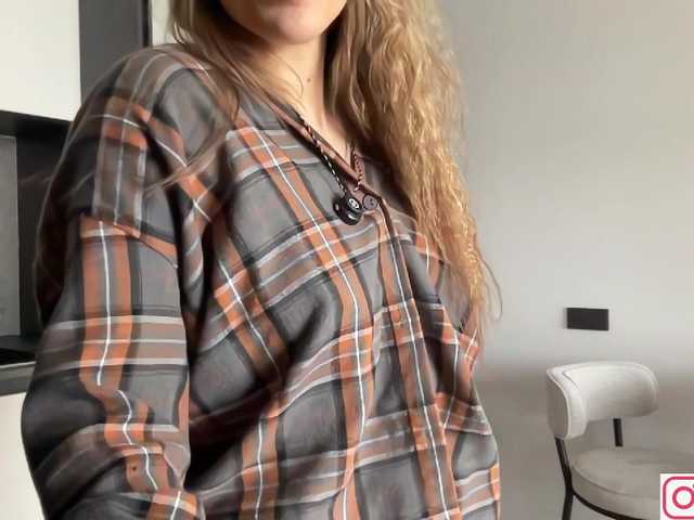 Entra en el chat con el modelo diffgirls1-1 diffgirls1-1