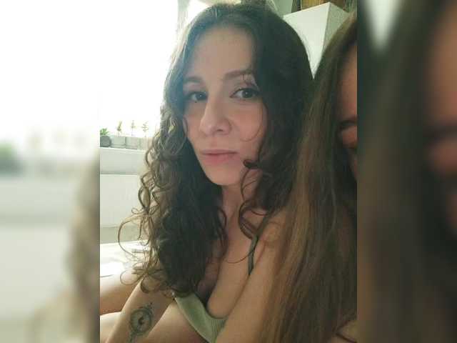 Entra en el chat con el modelo Bonne-Aurore Bonne-Aurore