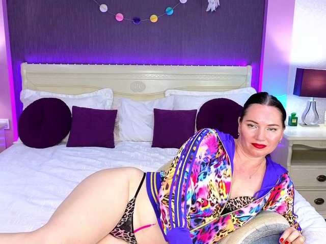 Entrez le videochat erotique avec le
modèle Hungryforme Hungryforme