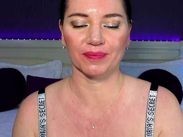 Gratis Live Sexcam mit Hungryforme Hungryforme