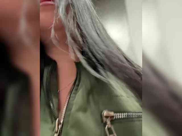 -Dirty-Bitch live show