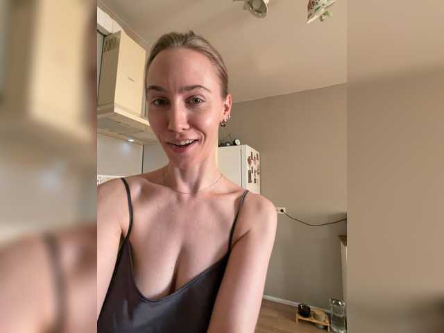 Accedi alla chat con il nickname Adamova_Eva Adamova_Eva
